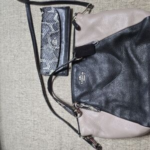 Coach Black and Cream Leather Shoulder Bag